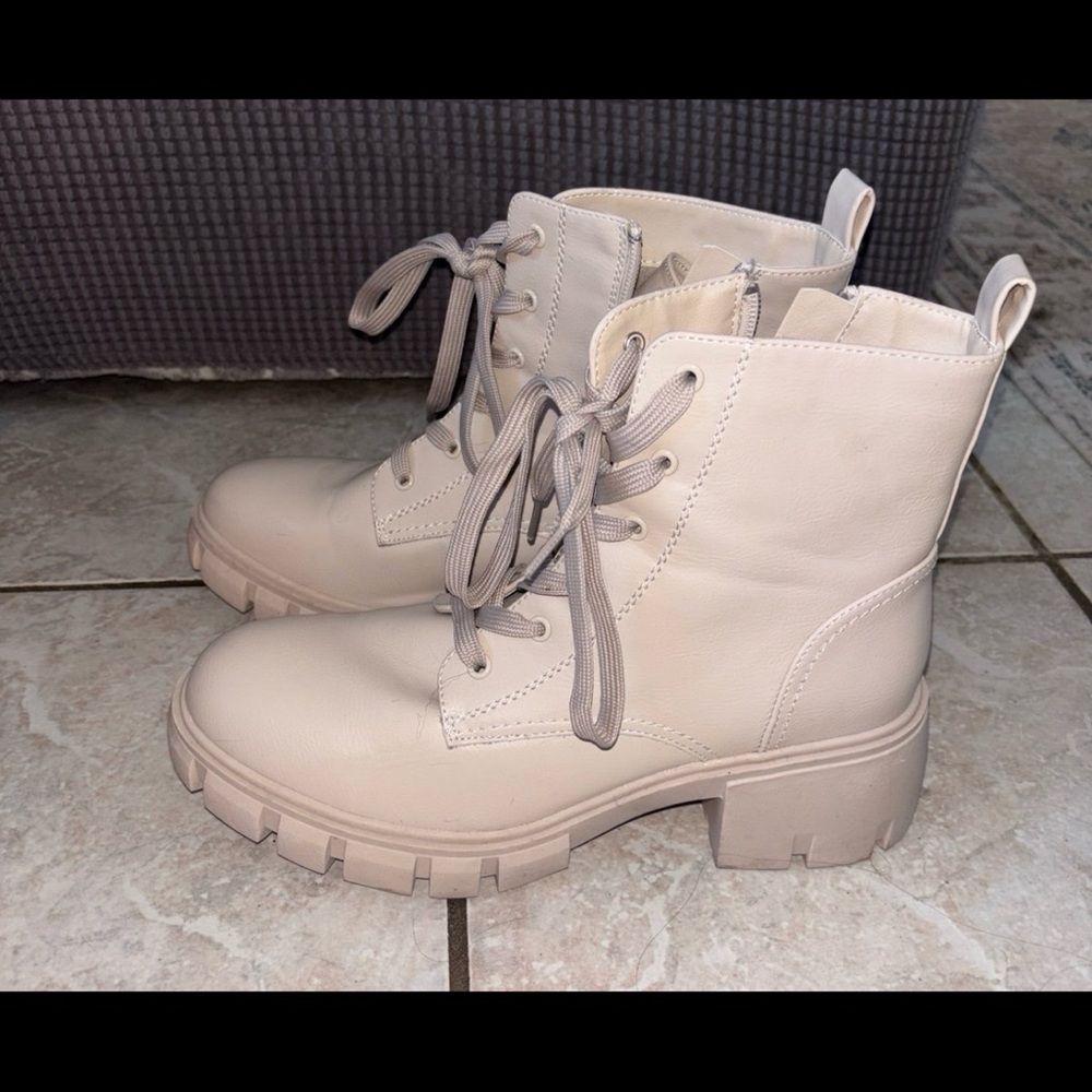 Esprit Beige Lace-Up Combat Boots